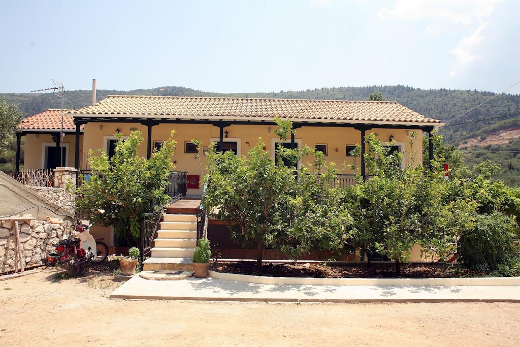Marathes Studios Áyios Nikítas 外观 照片